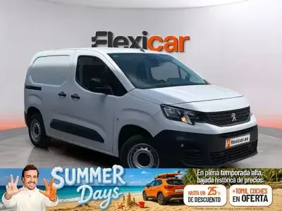 Usado Peugeot Partner S 102 CV (75 kW) 2023 Blanco Monovolumen