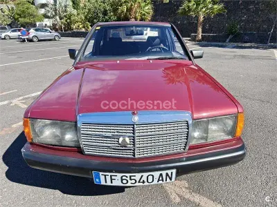 Usado Mercedes 190 136 CV (100 kW) 1990 Granate Berlina
