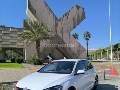 Usado VW Golf VII GTI 245 CV (180 kW) 2017 Blanco Berlina