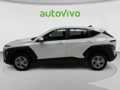 Usado Hyundai Kona 100 CV (73 kW) 2025 Blanco SUV