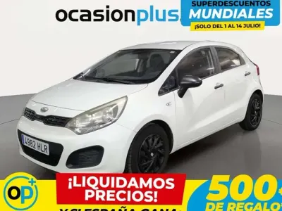 Usado Kia Rio 86 CV (63 kW) 2012 Blanco Utilitario