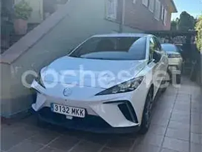 Usado MG MG4 EV Luxury 2022 Eléctrico Utilitario