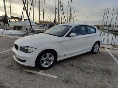 Usado BMW 118 143 CV (105 kW) 2008 Blanco Utilitario