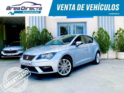 Usado Seat Leon XCELLENCE 150 CV (110 kW) 2020 Gris / plata Berlina