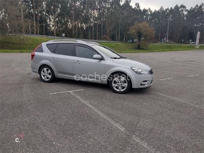 Usado Kia Ceed Active 115 CV (84 kW) 2010 Gris / plata Utilitario