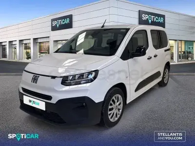 Usado Fiat Doblò 100 CV (73 kW) 2025 Blanco Monovolumen