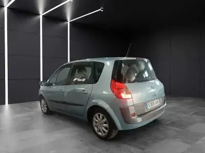 Usado Renault Scenic E-Tech Dynamique 106 CV (77 kW) 2008 Azul Monovolumen