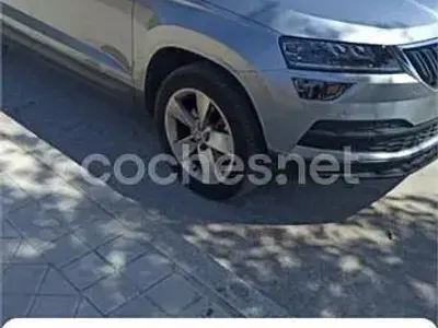 Usado Skoda Karoq Ambition 115 CV (84 kW) 2019 Gris / plata SUV