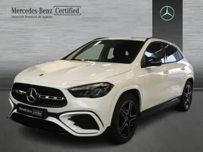 Begagnad Mercedes GLA200 AMG line 150 HK (110 kW) 2024 Vit SUV