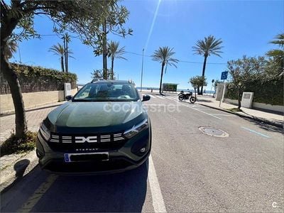 Usado Dacia Sandero Essentiel 101 CV (74 kW) 2024 Verde Berlina