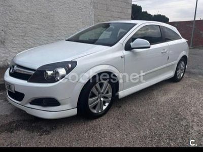 Opel Astra GTC