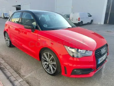 Usado Audi A1 Sportback Attraction 90 CV (66 kW) 2014 Rojo Utilitario