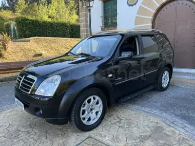 Usado SsangYong Rexton II Limited 165 CV (121 kW) 2007 Negro SUV