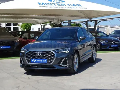 Usado Audi Q3 Sportback S-Line 150 CV (110 kW) 2024 Gris / plata SUV
