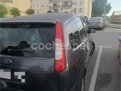 Usado Ford C-MAX Trend 136 CV (100 kW) 2005 Gris / plata Monovolumen