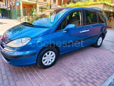 Peugeot 807