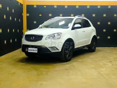 Usado SsangYong Korando Premium Plus 149 CV (109 kW) 2012 Blanco SUV