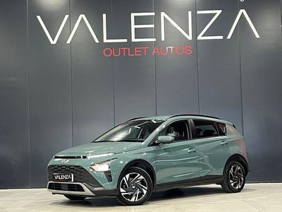 Usado Hyundai Bayon 100 CV (73 kW) 2021 Verde SUV