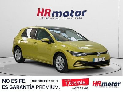 Usado VW Golf VIII Life 150 CV (110 kW) 2020 Amarillo Berlina