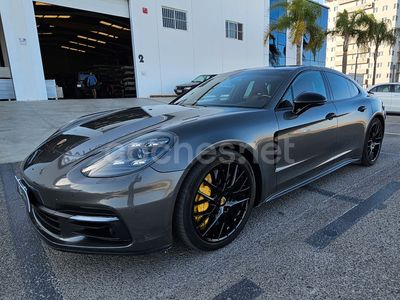 Porsche Panamera 4S