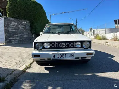 Usado VW Golf Cabriolet 112 CV (82 kW) 1989 Blanco Descapotable