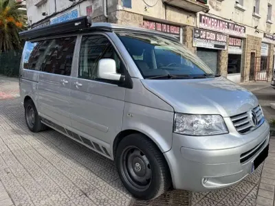 Usado VW Multivan Highline 174 CV (127 kW) 2004 Plateado Monovolumen