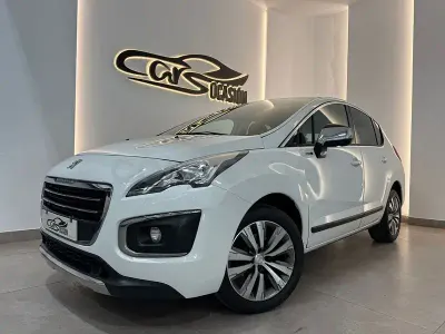 Usado Peugeot 3008 Allure 130 CV (95 kW) 2015 Blanco Berlina