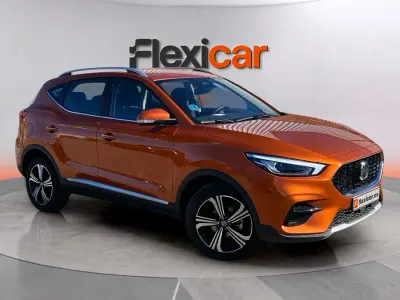 Käytetty MG ZS Comfort 116 HP (85 kW) 2025 Oranssi Katumaasturi