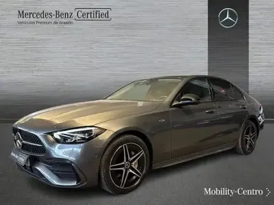 Usado Mercedes C300e 204 CV (150 kW) 2025 Gris selenita Berlina