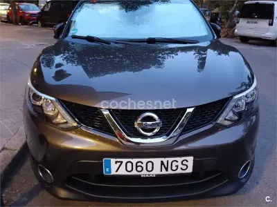 Usado Nissan Qashqai N-Connecta 115 CV (84 kW) 2017 Marrón SUV