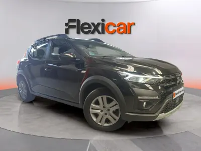 Usado Dacia Sandero Comfort 101 CV (74 kW) 2022 Negro Berlina