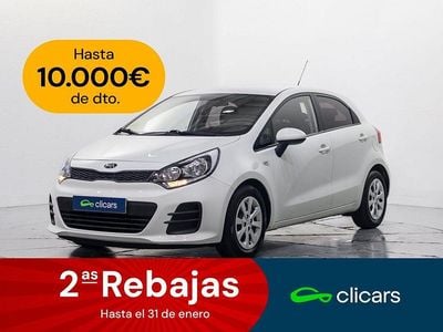 Blanco Usado 2015 Kia Rio Berlina | 8990 € (Precio justo)
