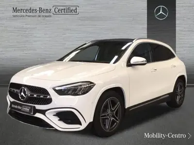 Usado Mercedes GLA200 AMG line 150 CV (110 kW) 2023 Blanco SUV