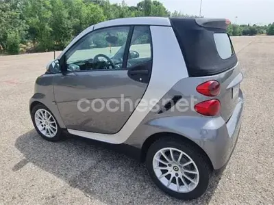Usado Smart ForTwo Cabrio Passion 71 CV (52 kW) 2010 Gris / plata Descapotable