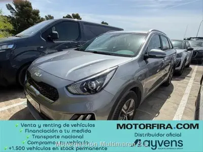Usado Kia Niro 141 HP (103 kW) 2022 Amarelo SUV