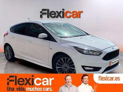 Usado Ford Focus ST-Line 125 CV (91 kW) 2018 Blanco Utilitario