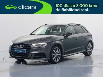 Usado Audi A3 Sportback 150 CV (110 kW) 2019 Gris Utilitario