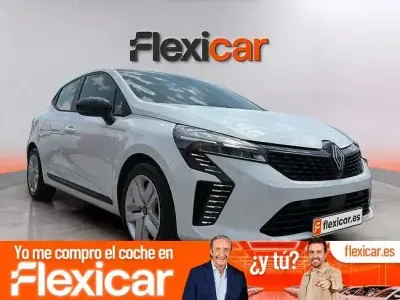 Usado Renault Clio Evolution 100 CV (73 kW) 2024 Blanco Utilitario