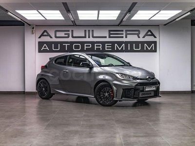 Usado Toyota Yaris 276 CV (202 kW) 2024 Gris / plata Utilitario