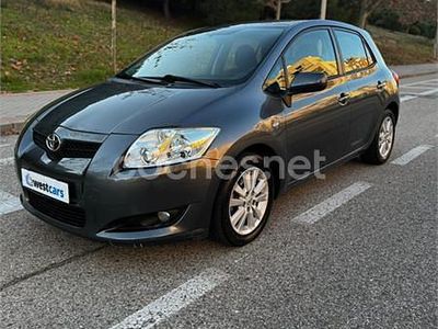 Gris / plata Usado 2007 Toyota Auris Sol Berlina | 6700 € (Un poco caro)
