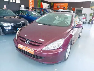 Usado Peugeot 307 CC Sport 180 CV (132 kW) 2004 Granate Descapotable