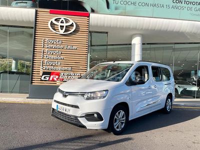Gris / plata Usado 2023 Toyota Proace Verso Active Familiar | 24.250 € (Precio justo)