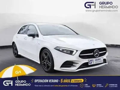 Usado Mercedes A200 AMG line Plus 150 CV (110 kW) 2021 Blanco Berlina