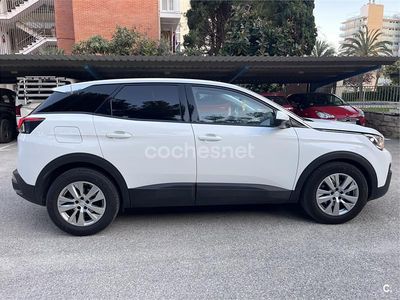 Usado Peugeot 3008 Active 130 CV (95 kW) 2020 Blanco SUV