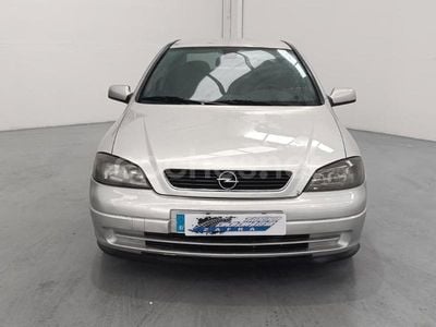 Gris / plata Usado 2002 Opel Astra Comfort Berlina | 1500 € (Precio justo)