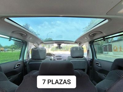 Gris / plata Usado 2015 Peugeot 5008 Active Monovolumen | 7995 € (Precio justo)