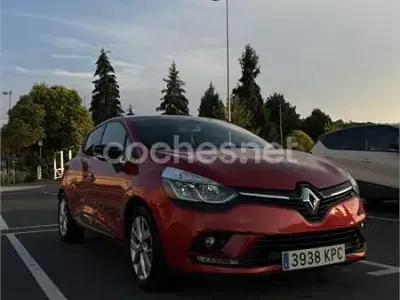 Usado Renault Clio IV LIMITED 90 CV (66 kW) 2018 Rojo Berlina