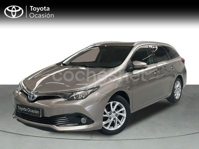 Toyota Auris Hybrid