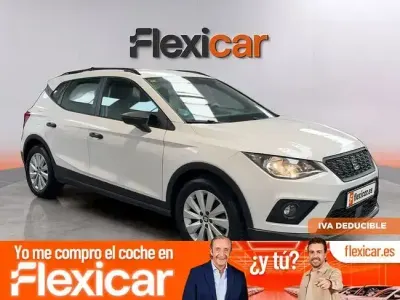 Usado Seat Arona Ecomotive 95 CV (69 kW) 2020 Blanco SUV
