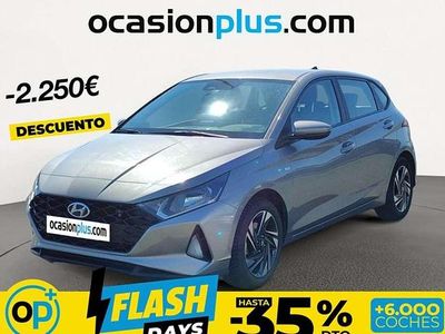 Usado Hyundai i20 101 CV (74 kW) 2021 Gris Utilitario